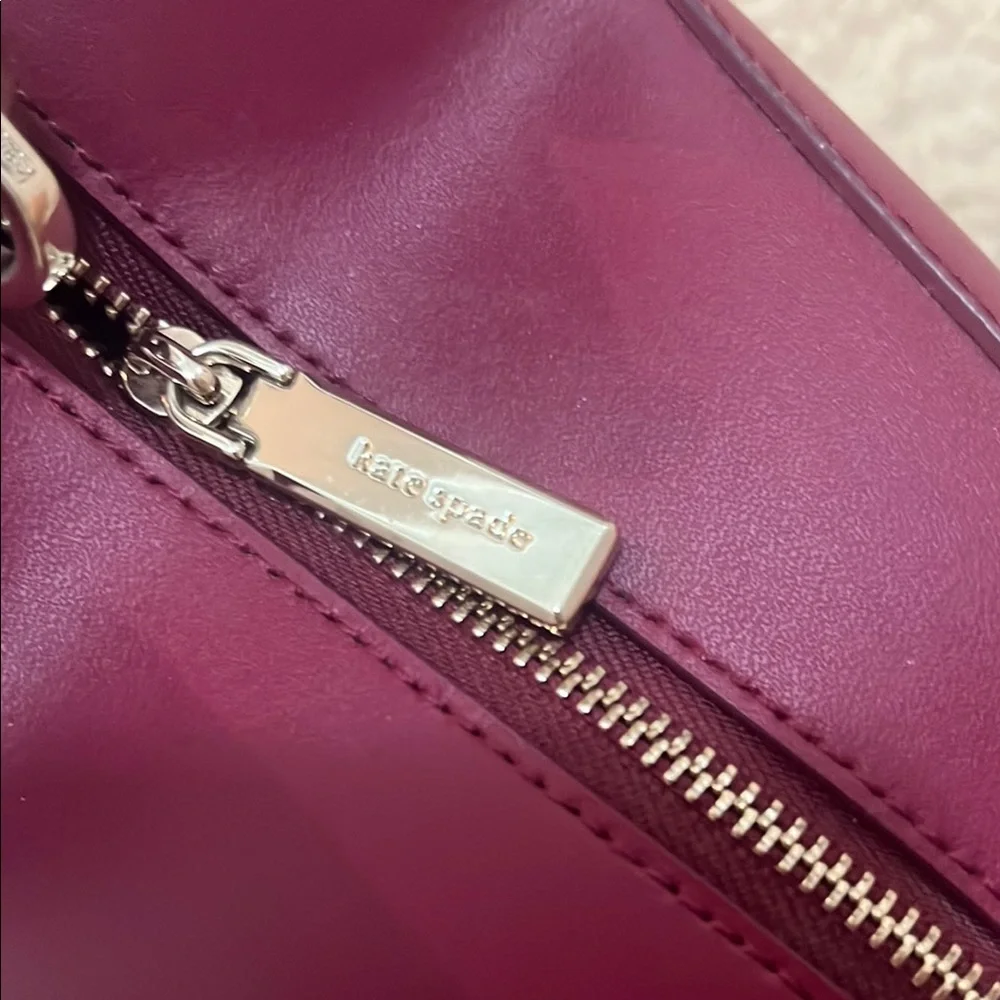 kate spade Out of the Woods Nadia Fox Crossbody - Picture 5 of 6